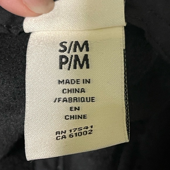 UGG Wool Blend Cap Hat With Sherpa Earflap Black Trapper Mens Size S/M New - Picture 6 of 13